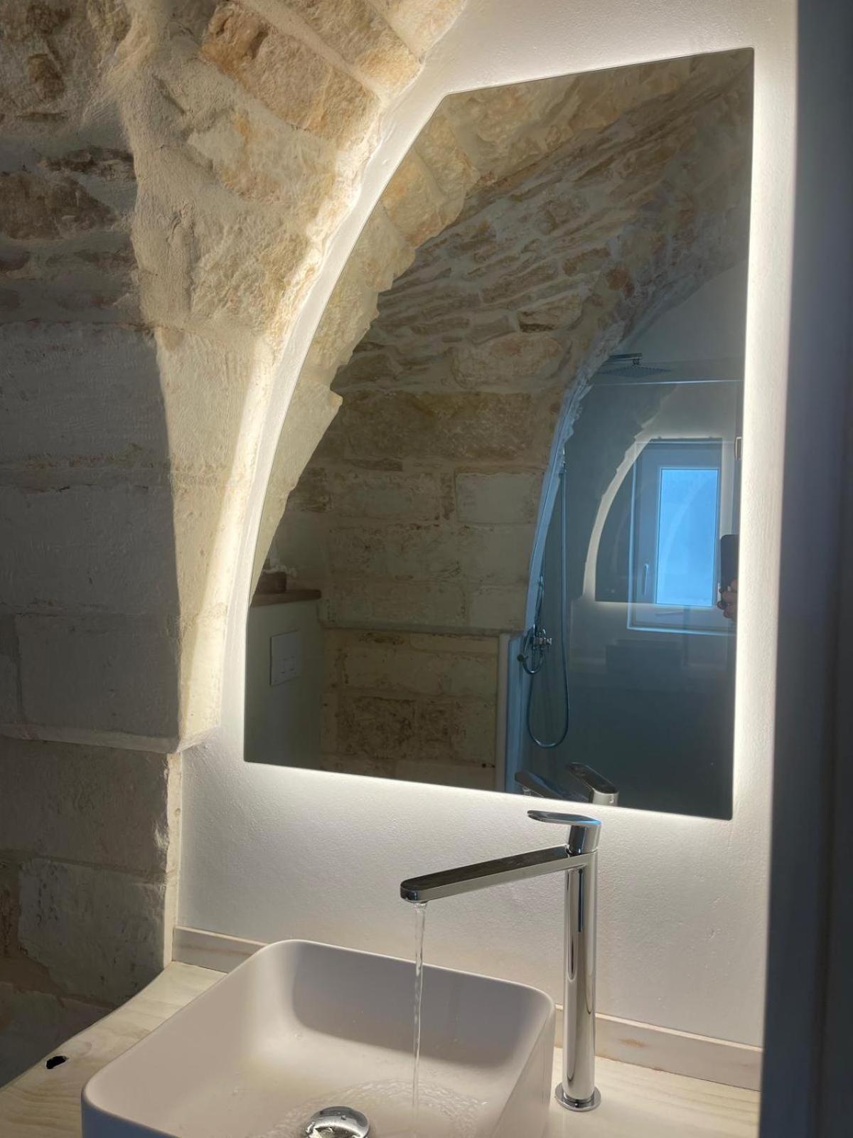 Il Malcantone Martina Franca Bilik gambar