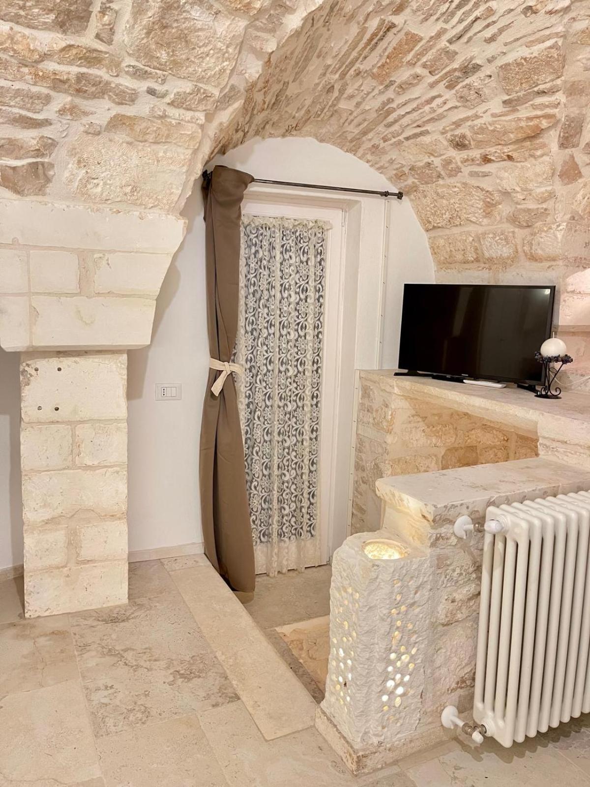 Il Malcantone Martina Franca Luaran gambar
